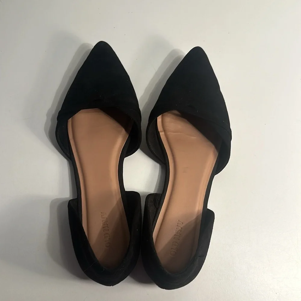 Old Navy Black Faux Suede Pointed Toe Flats - Size 9 Women’s - Picture 7 of 10